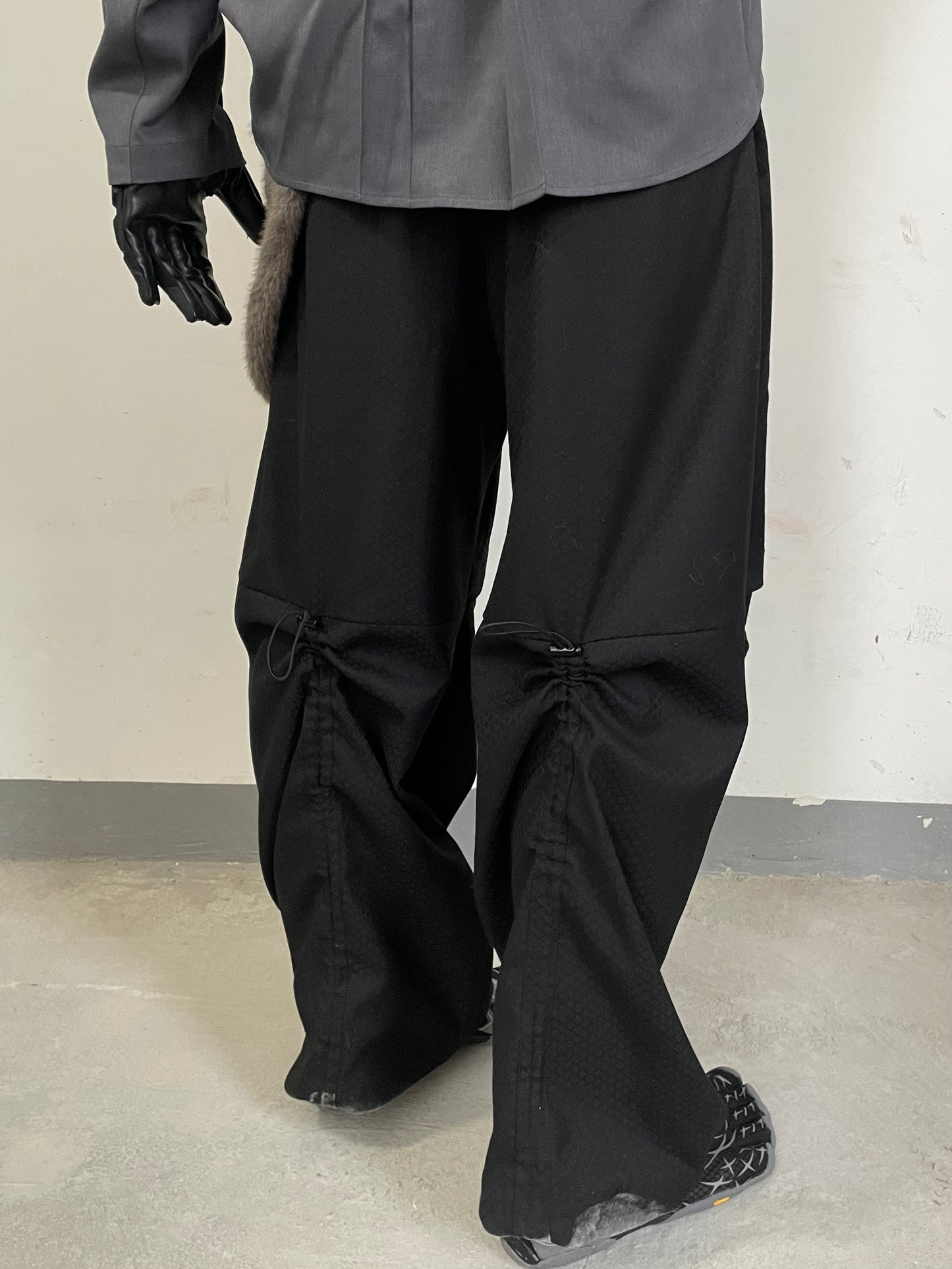 environe / P18 PYTHON PANTS