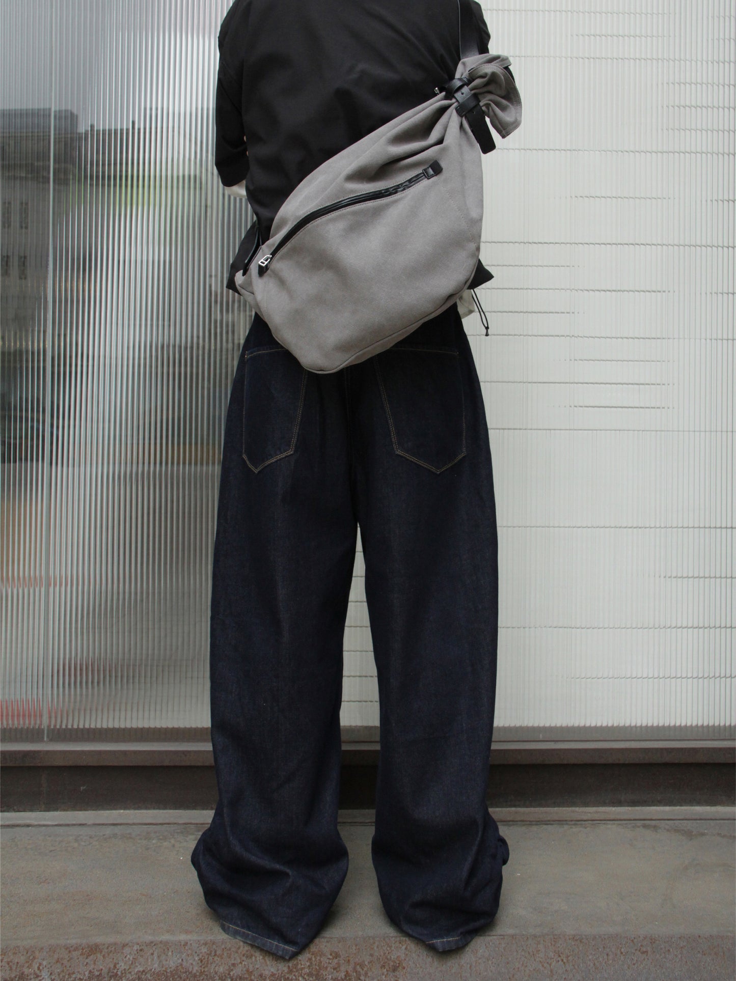 environe / P19 BAGGY INDIGO JEANS