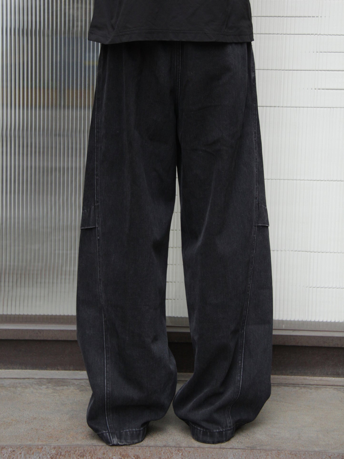 environe / P15.1 HAKAMA JEANS