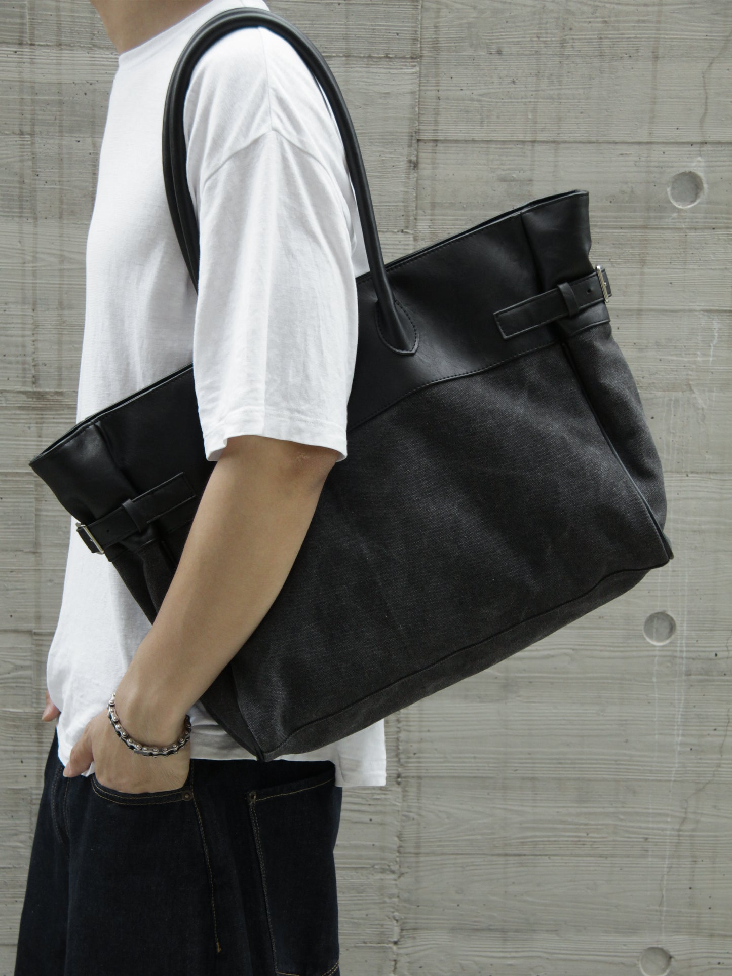 environe / A16 BELTED TOTE BAG