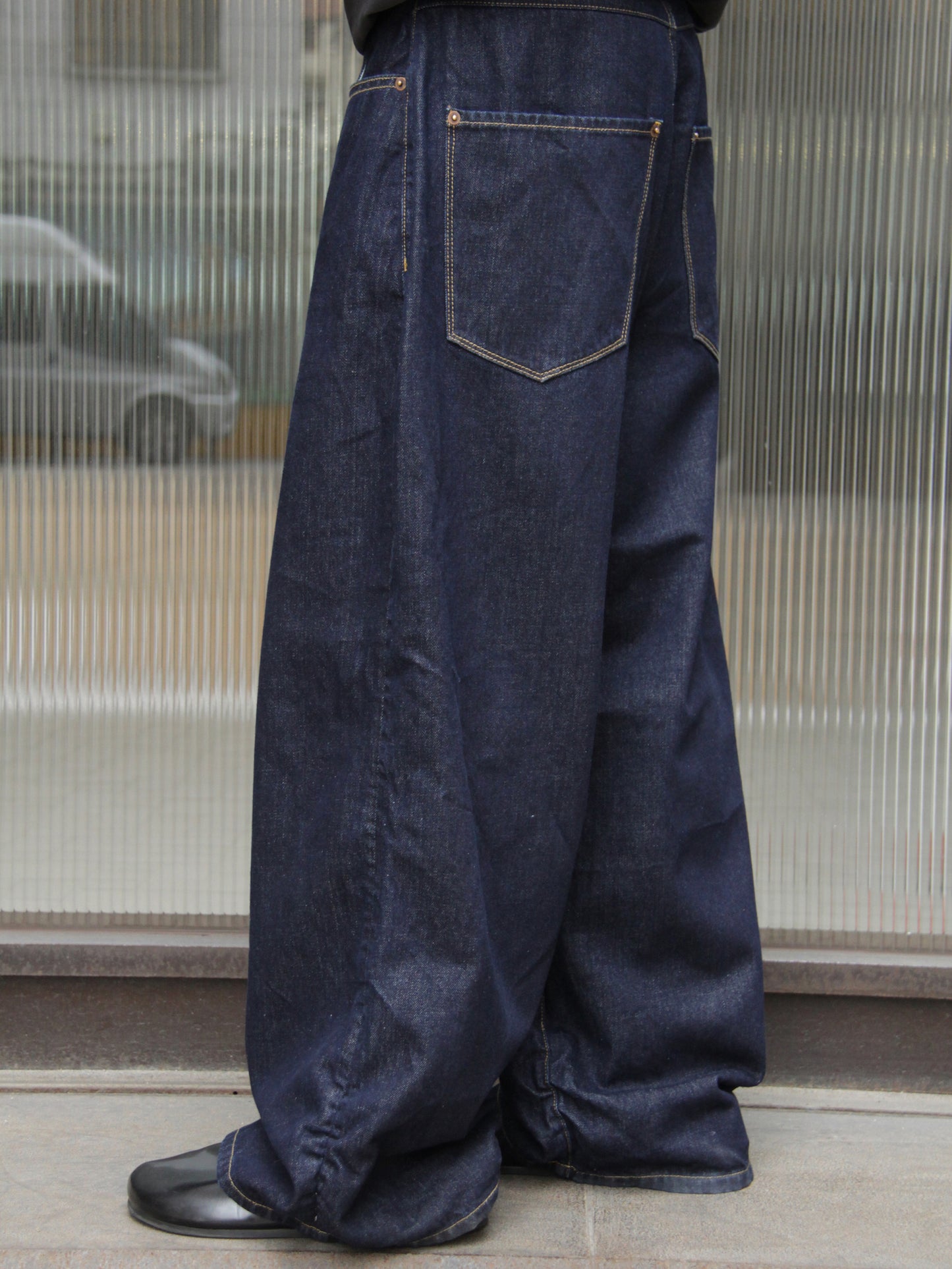 environe / P19 BAGGY INDIGO JEANS