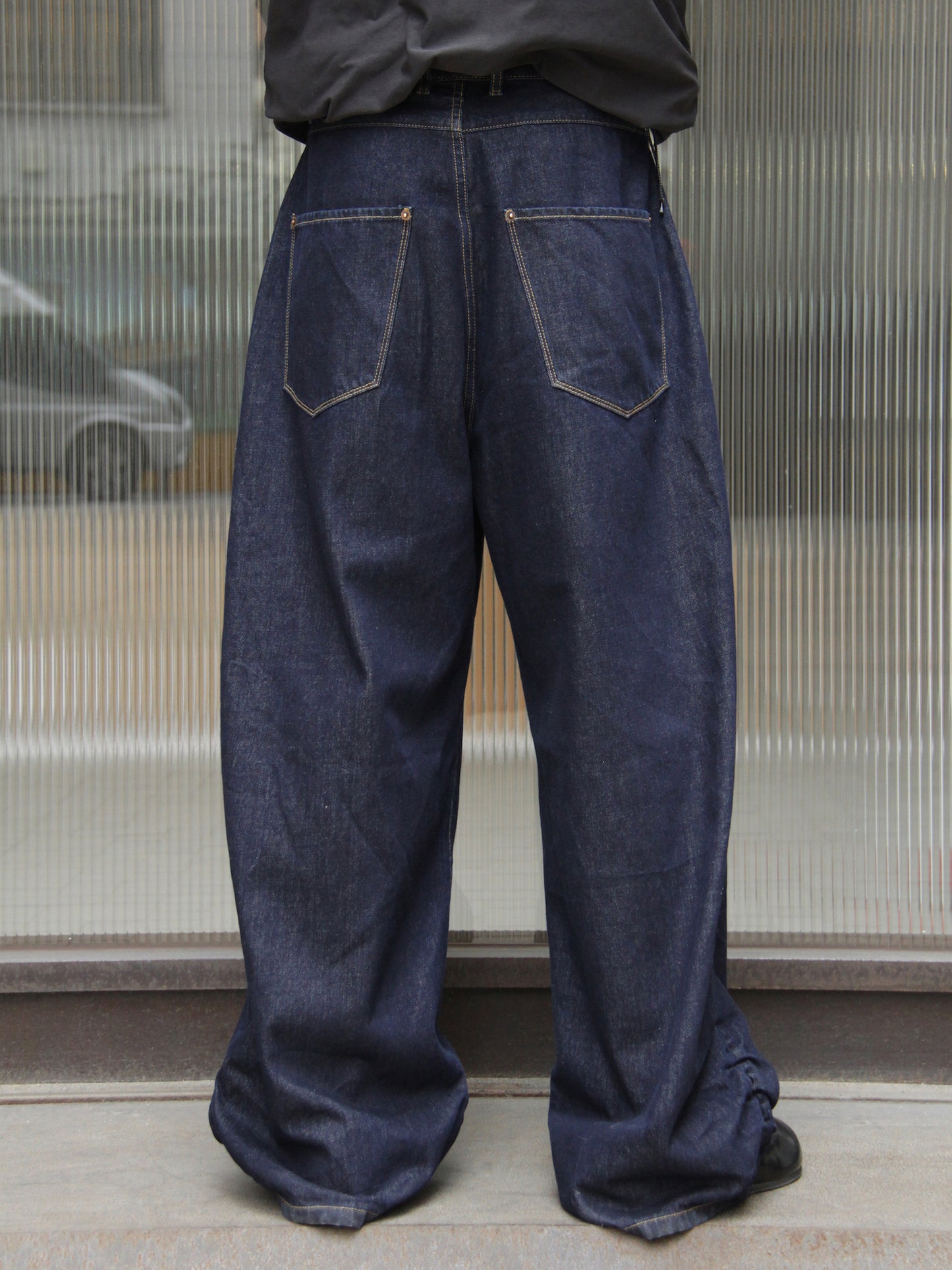 environe / P19 BAGGY INDIGO JEANS