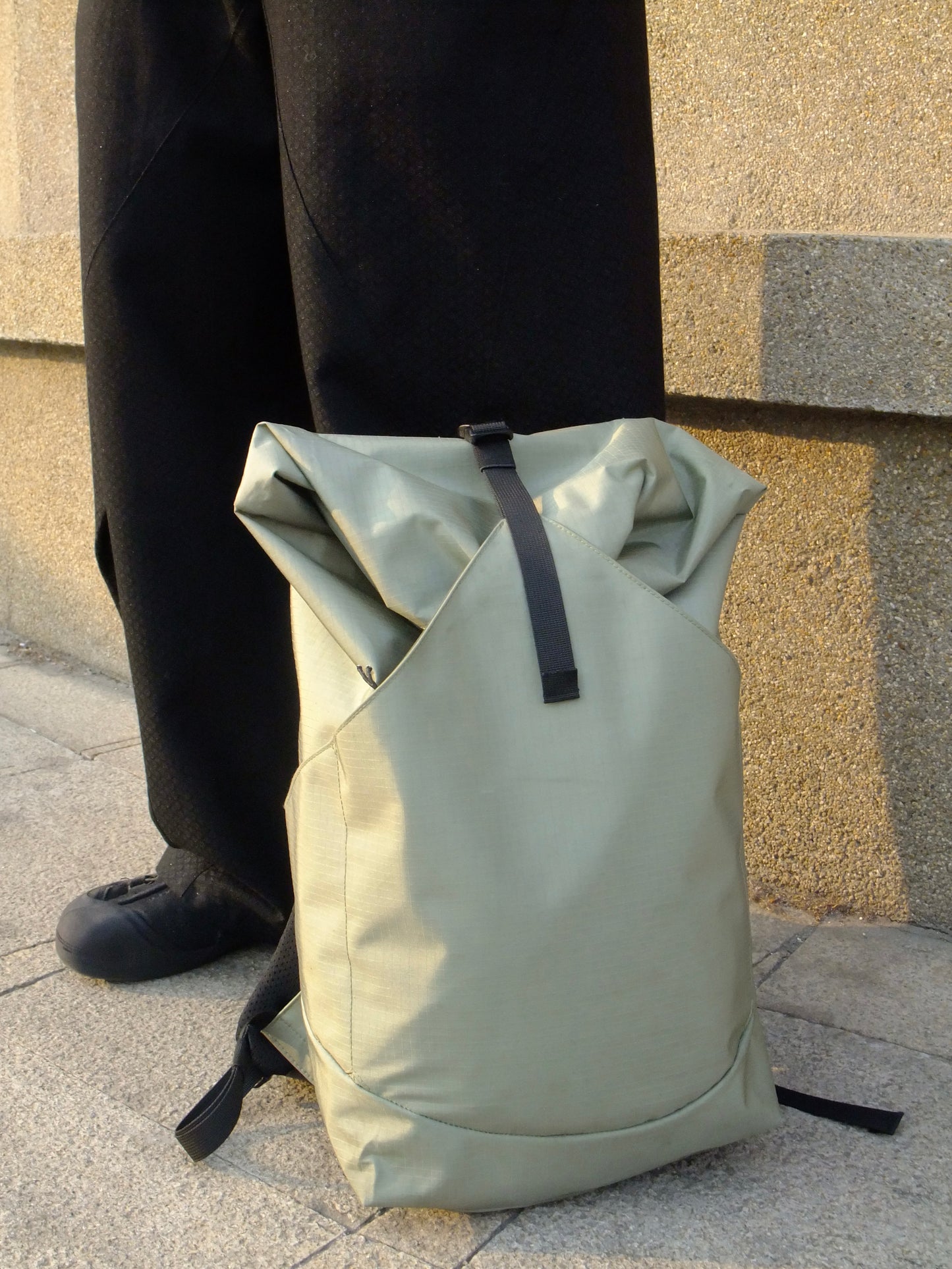 environe /  A16 OUTDOOR BACKPACK 18L