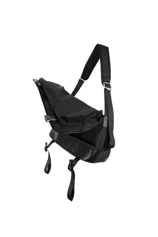 environe / A15 MUTI-POCKET MESSENGER BAG