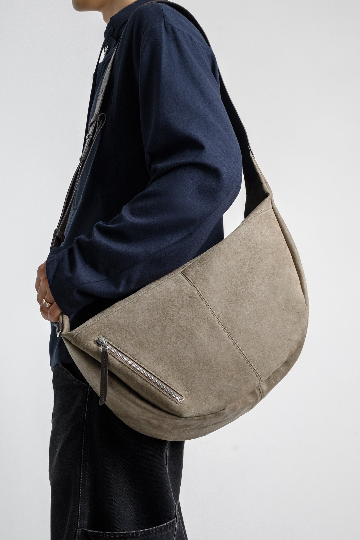 environe / A18 SUEDE DUMPLING BAG